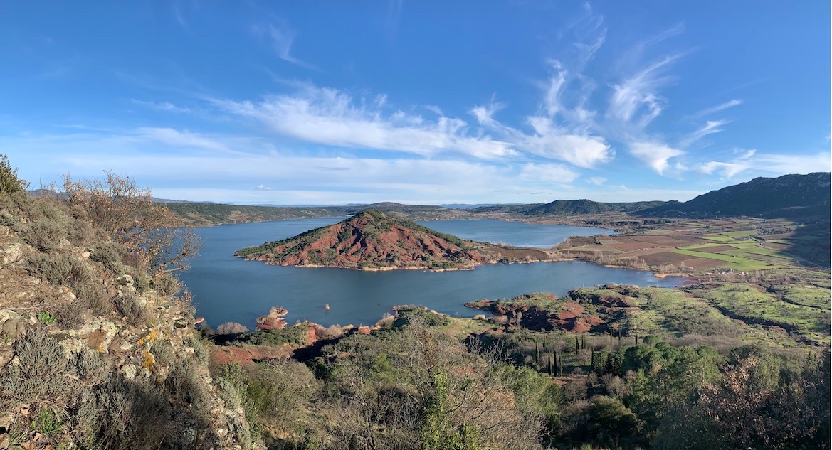 lac du salagou .jpg